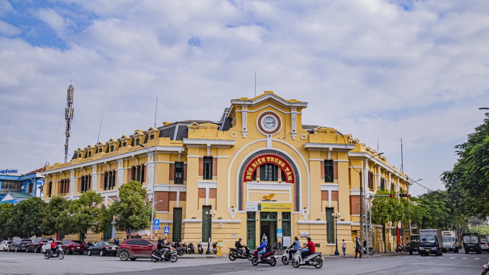 1._buu_dien_tphp.jpg