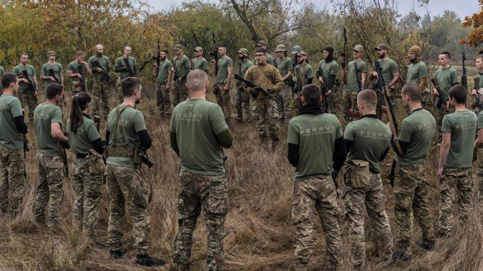 tan binh Ukraine, linh Ukraine, o Kiev -nytimes.jpg