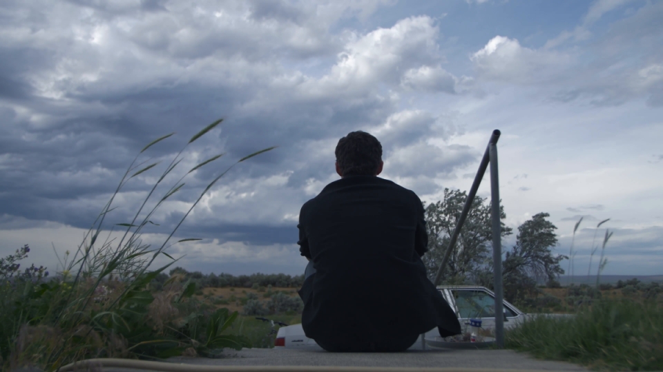 lonelymangradedrlwpsurmF0000-1-1783-6832-1544088387.png
