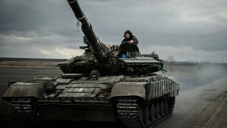 xe tang Ukraine, linh Ukraine o Donetsk -nytimes.jpg