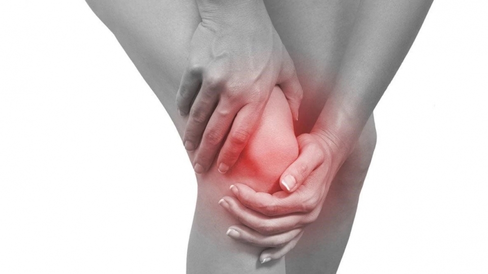 Ngoài 50 tuổi "quan hệ" chỉ được 2 phút vì "bị viêm khớp"