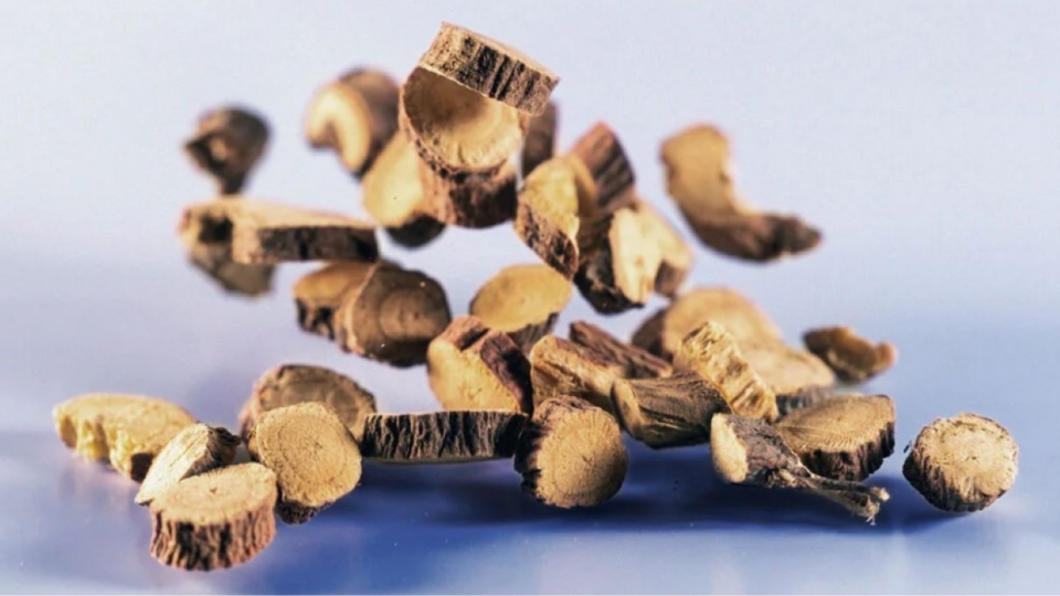Uống nhiều cam thảo hàng ngày-4.jpg