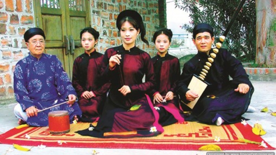 Van Khue ca tru thai ha.jpg
