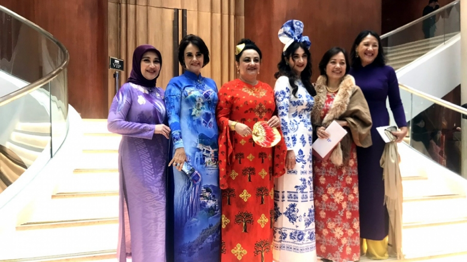 ao_dai_2.jpg