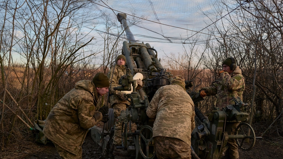 230121120053-us-howitzer-ukraine-file-2022-restricted.jpg
