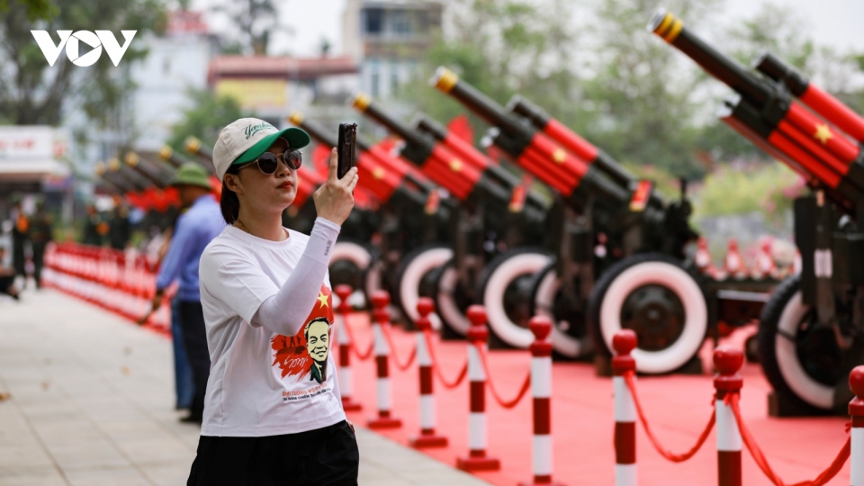 Close-up of artillery for grand ceremony of Dien Bien Phu victory