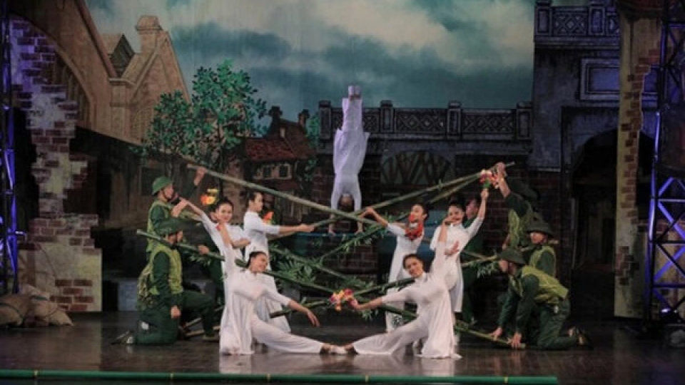 xiec-song-mai-voi-dien-bien-600x385.jpg