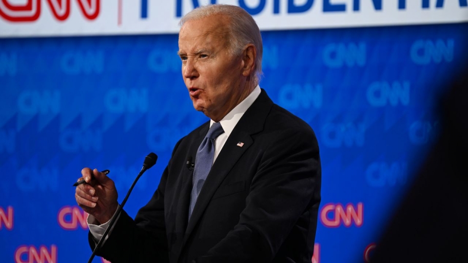 biden_tranh_luan.jpg