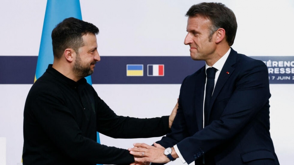 tong thong Phap Ukraine, Macron Zelensky -Le Monde.jpg