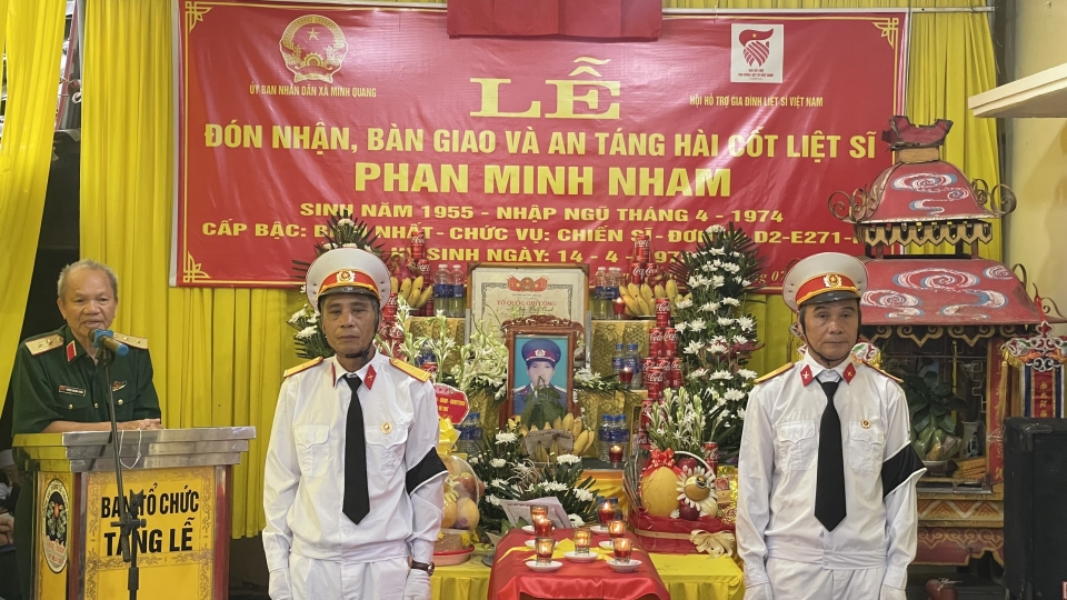 _sau_gan_50_nam_tim_kiem_khac_khoai_mong_cho_tuong_chung_da_tuyet_vong_trong_thang_7_nay_gia_dinh_liet_si_phan_minh_nham_o_xa_minh_quang_huyen_vu_thu_tinh_.jpg