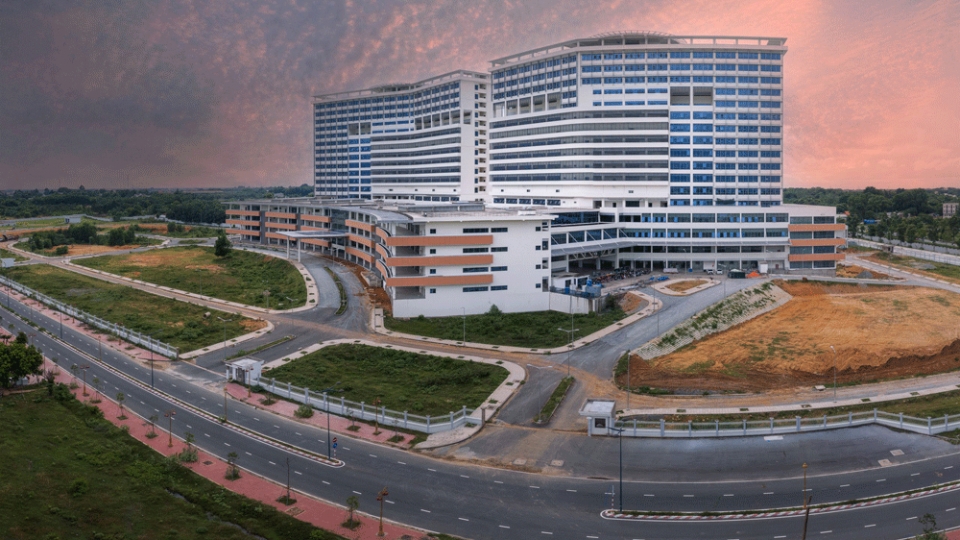 benh_vien_dang_trong_giai_doan_hoan_thien_anh_ct.gif
