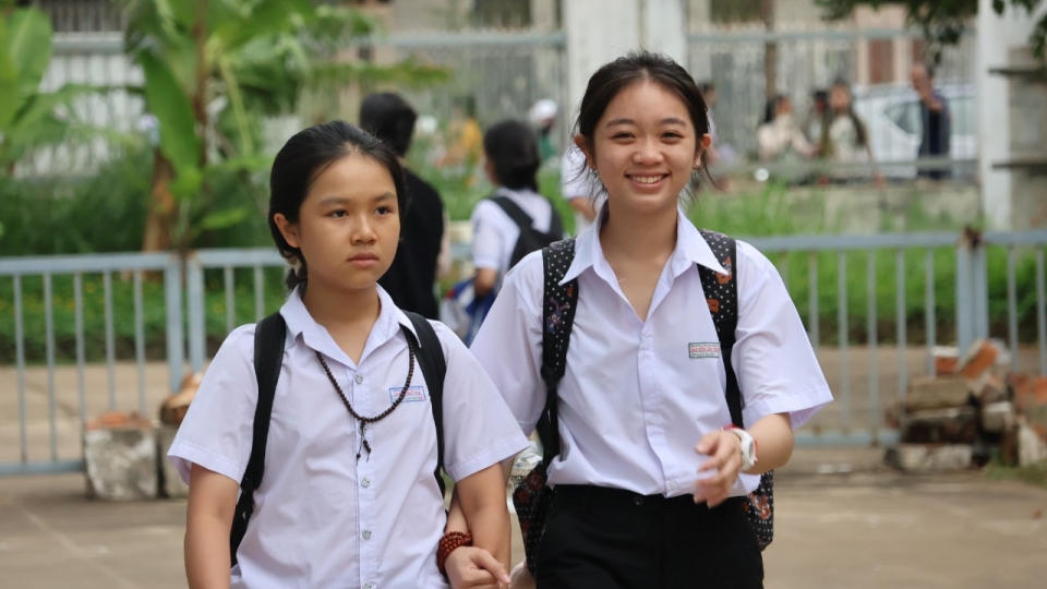 hoc_sinh_tham_gia_ky_thi_tuyen_sinh_lop_10_tai_dak_lak.jpg