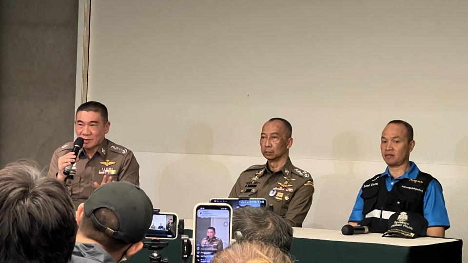 trung_tuong_thiti_saengsawang_cung_cap_thong_tin_tai_buoi_hop_bao_1.jpg