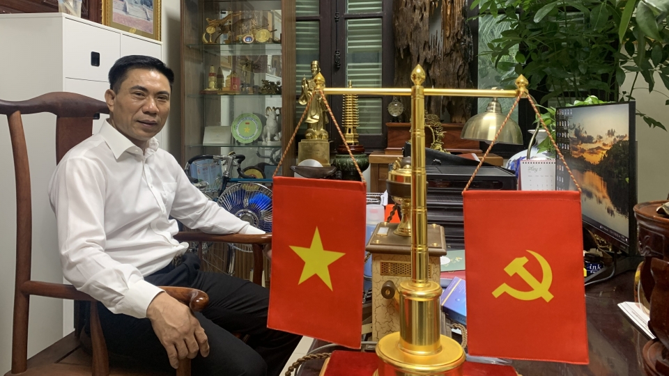 _ts._doan_van_bau_vu_truong_vu_ly_luan_chinh_tri_ban_tuyen_giao_trung_uong.jpg