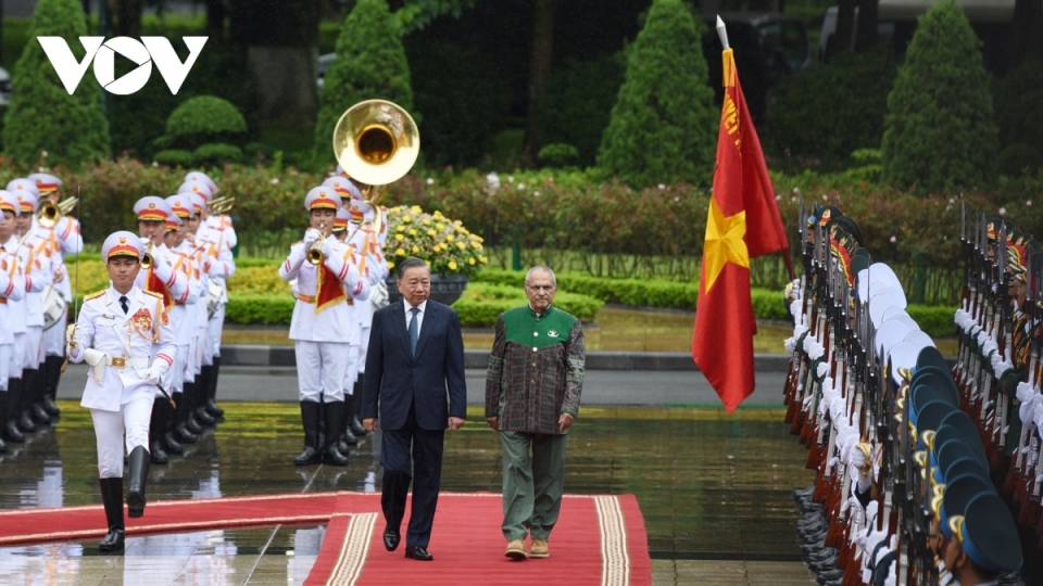 State leader chairs welcome ceremony for Timor-Leste President