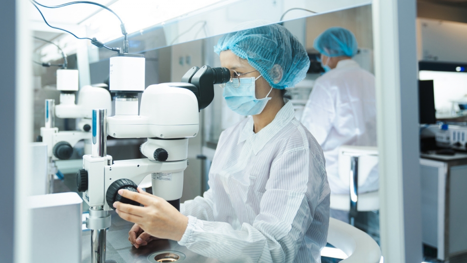 Hệ thống lọc rửa trứng trong Lab IVF ISO 5 của IVF Phương Châu Sài Gòn-001.JPG