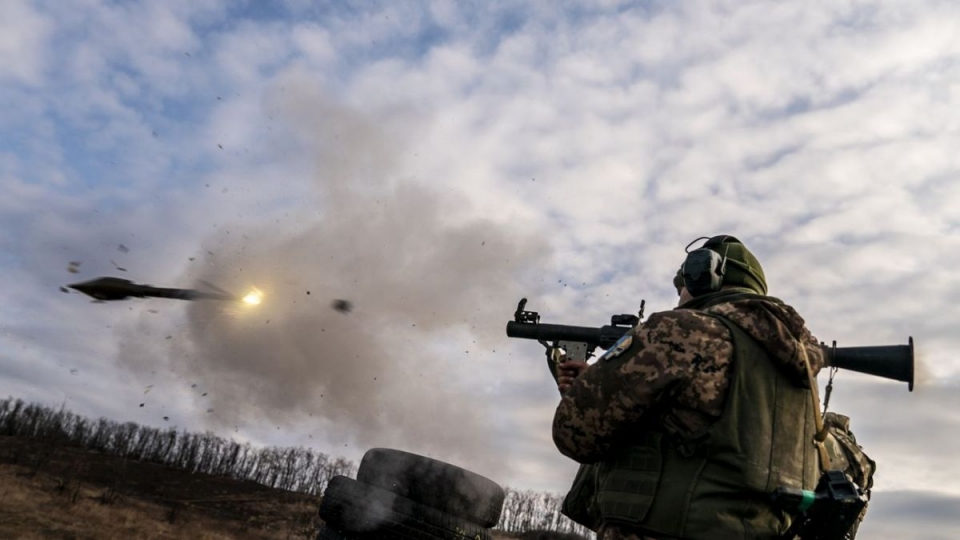 _viyskovi_reaktivniiy_protitankoviy_granatomet_rpg_donetska_oblast_6_bereznya_2024_r_gettyimages_2057144519_7052c582c3e2c482281142f7ce8e6285_1300x820_fa12870ae8ed17880d04f68073252e57_1200x675.jpg