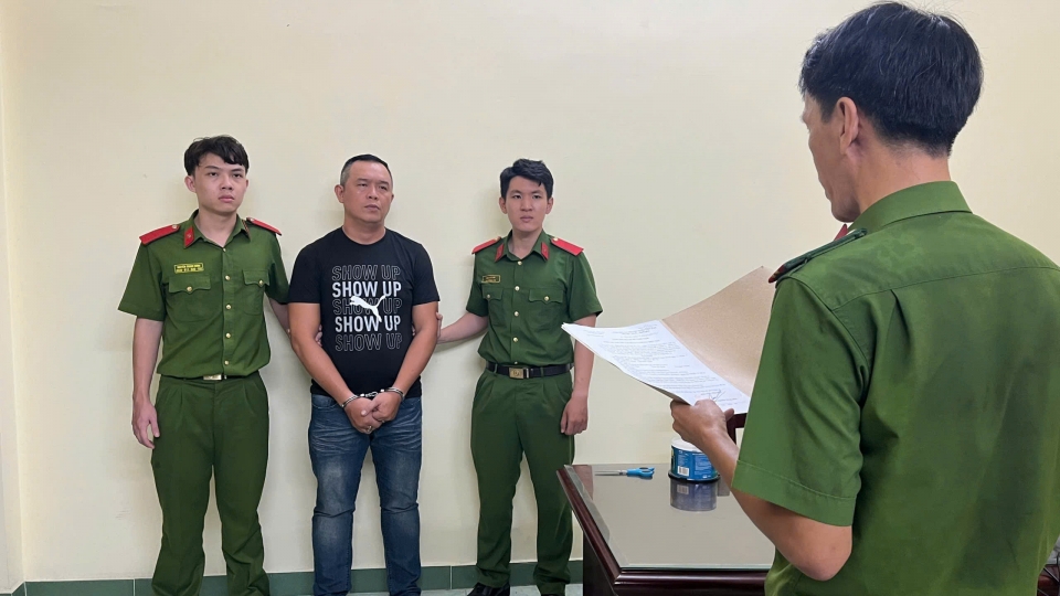 co_quan_dieu_tra_tong_dat_cac_quyet_dinh_khoi_to_vu_an_khoi_to_bi_can_lenh_bat_tam_giam_doi_voi_ong_ngo_duc_giang._anh_cacc.jpg