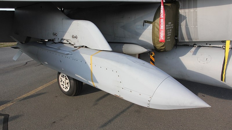 f-18d_hornet_hn-466_tour_de_sky_2014-08-10_06_agm-154.jpg