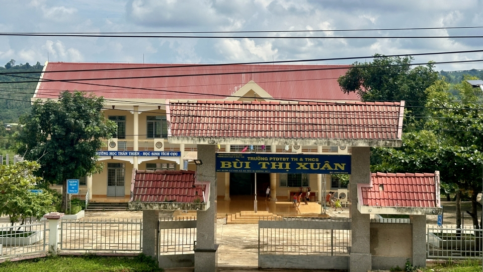 vu_viec_xay_ra_tai_truong_tieu_hoc_va_thpt_bui_thi_xuan_xa_ea_sin_huyen_krong_buk_.jpg