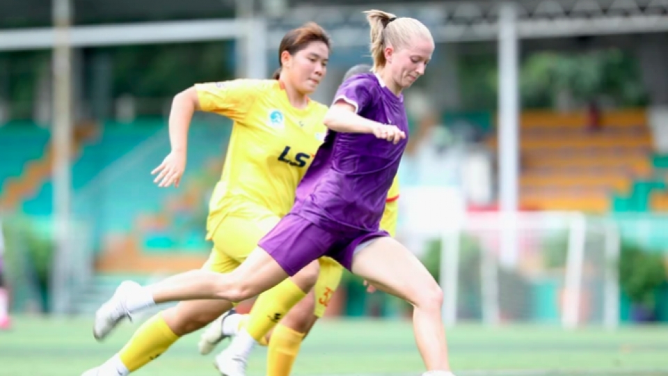 women football.png