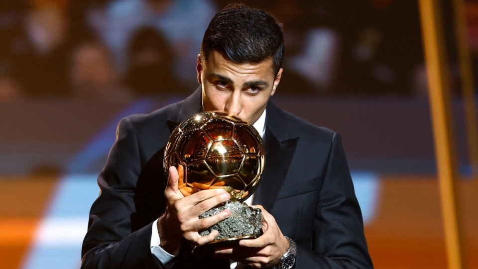 2024-10-28T214849Z_1220167477_UP1EKAS1OLCN9_RTRMADP_3_SOCCER-BALLON.JPG