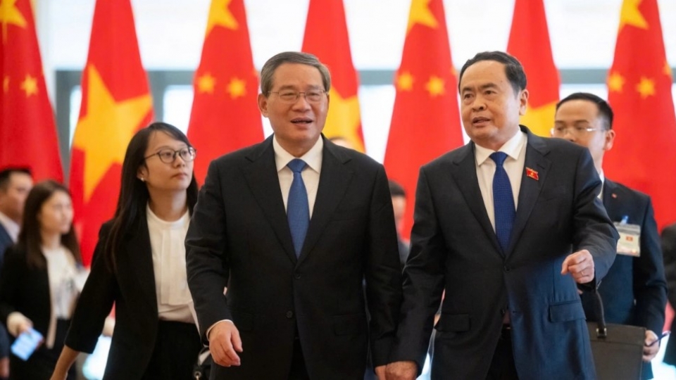 NA Chairman Tran Thanh Man meets with Chinese Premier Li Qiang