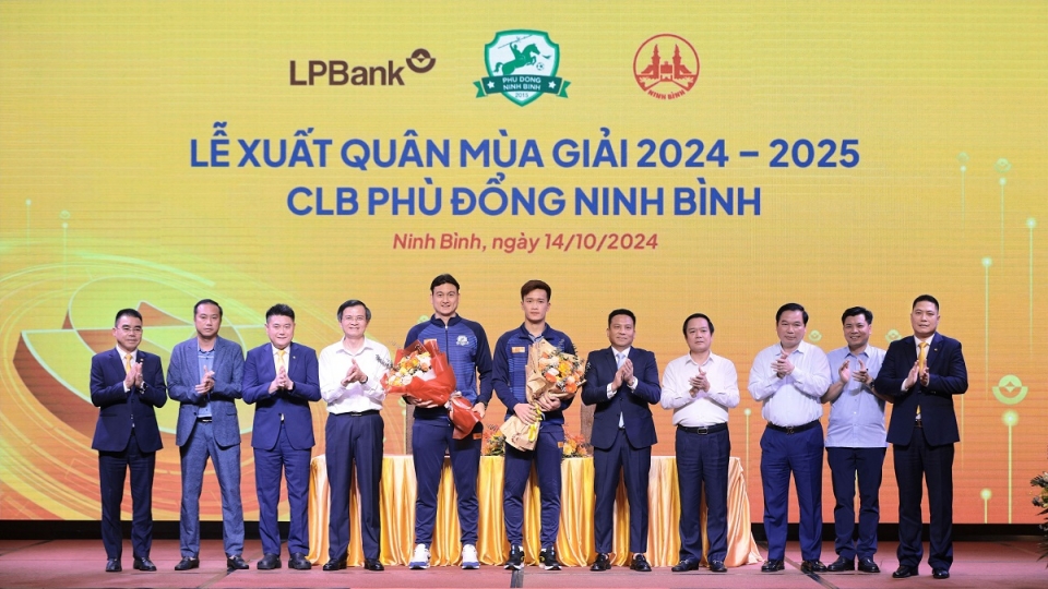 anh_1_cau_thu_hoang_duc_va_dang_van_lam_chinh_thuc_ky_ket_hop_dong_voi_clb_phu_dong_ninh_binh.jpg