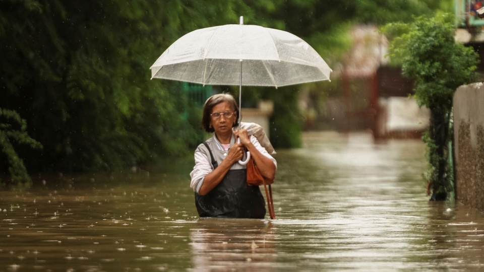 Bão Kristine mạnh dần, Philippines khẩn trương ứng phó