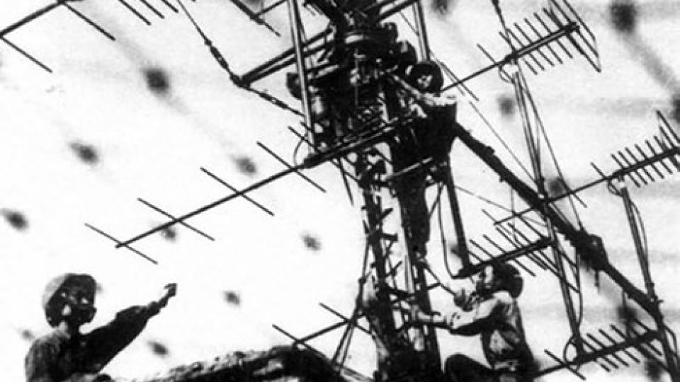 dien bien phu tren khong.jpg
