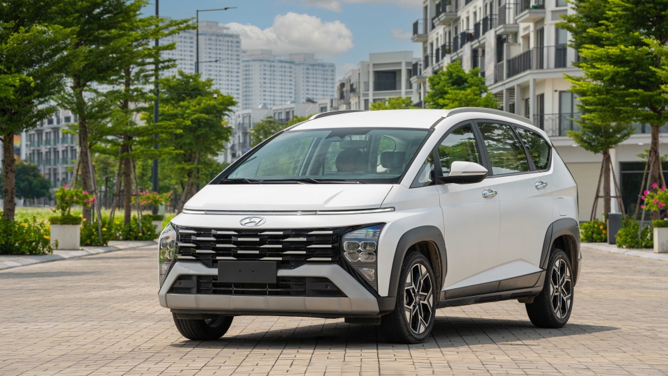 hyundai-stargazer-x-1_optimized.jpg