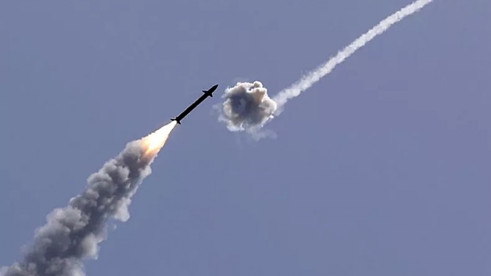 ten lua Israel Vom Sat danh chan rocket phong tu Gaza -afp.jpg