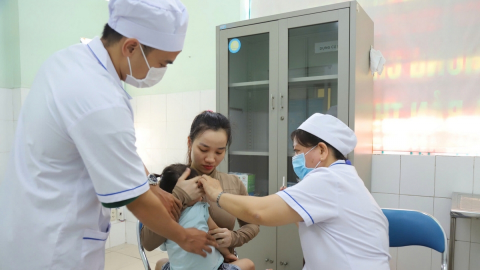 Dù đã bao phủ vaccine sởi nhưng số ca mắc ở TP.HCM chỉ giảm nhẹ