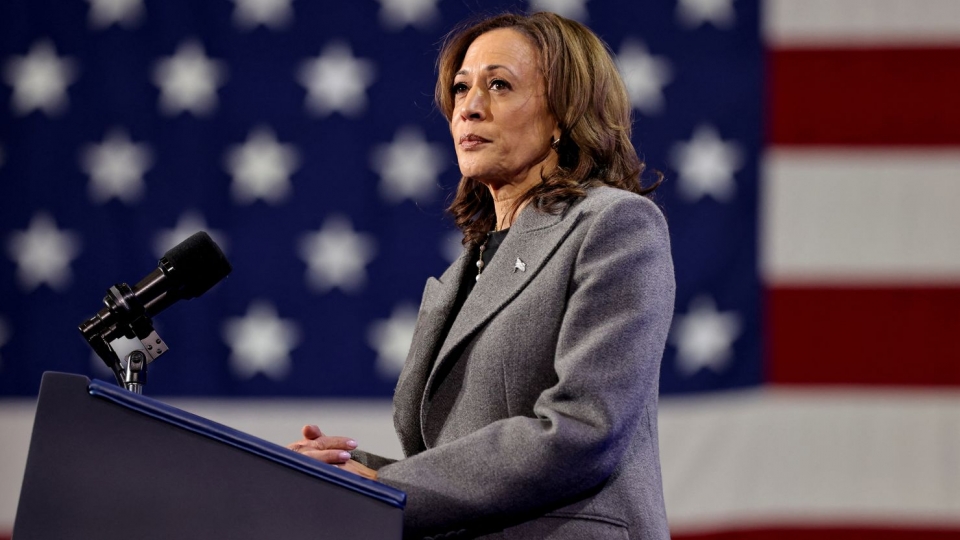 2024-10-19t234417z-1691203666-rc2znaa98crw-rtrmadp-3-usa-election-harris.jpg