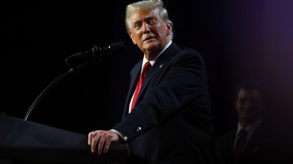2024-11-06T080000Z_706500260_RC2JZAAUONEW_RTRMADP_3_USA-ELECTION-TRUMP.JPG
