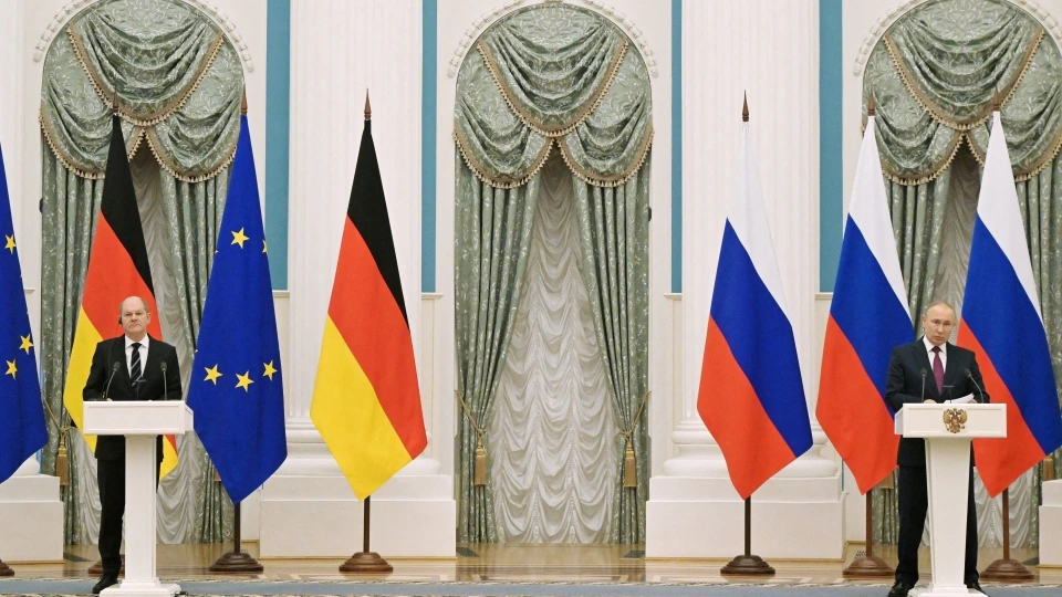 2024-11-15T161455Z_1802000581_RC2EKS9NPMOI_RTRMADP_3_UKRAINE-CRISIS-GERMANY-RUSSIA.JPG