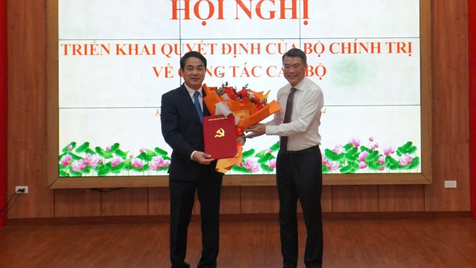 TRAO QUYET DINH.jpg