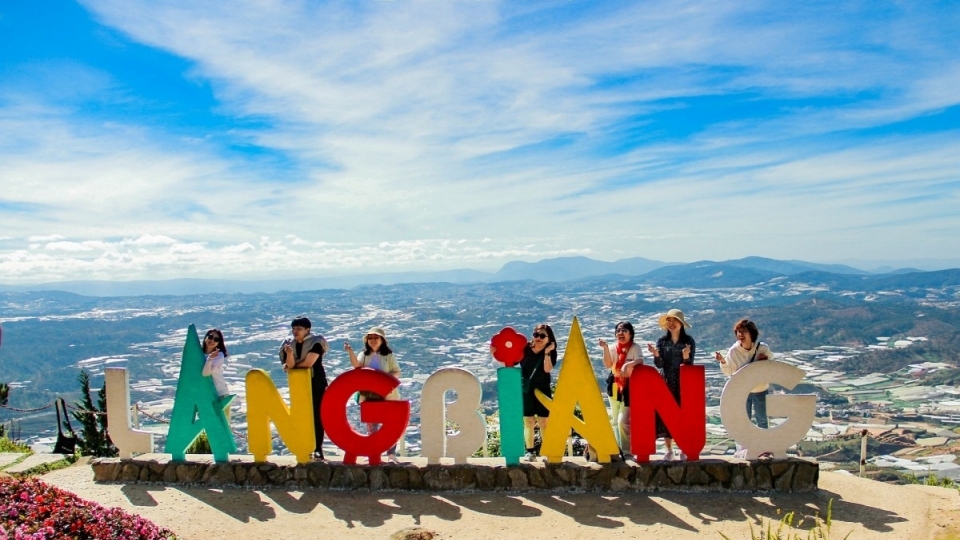 du-lich-da-lat-lang-biang.jpg