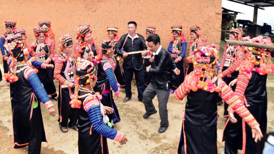 Early New Year celebrations of Ha Nhi ethnic people in northern region