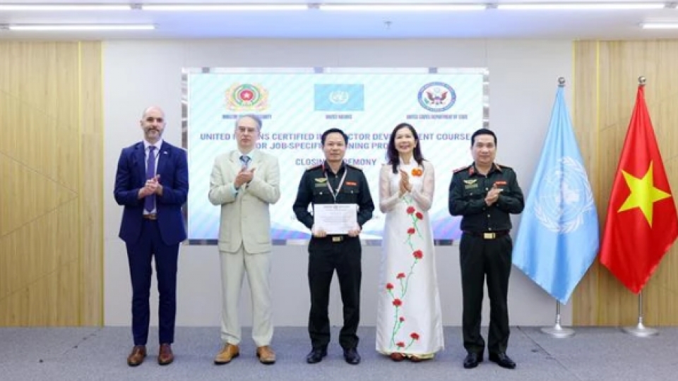 Vietnam joins preparing trainers for peacekeeping courses