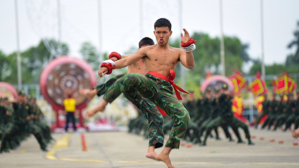 so_duyet_trien_lam_5.jpg