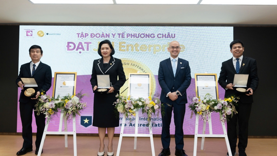 Bệnh viện Quốc tế Phương Châu Sóc Trăng, Bệnh viện Phương Nam nhận chứng nhận JCI và Tập đoàn Y tế Phương Châu nhận chứng nhận JCI Enterprise (1).jpg