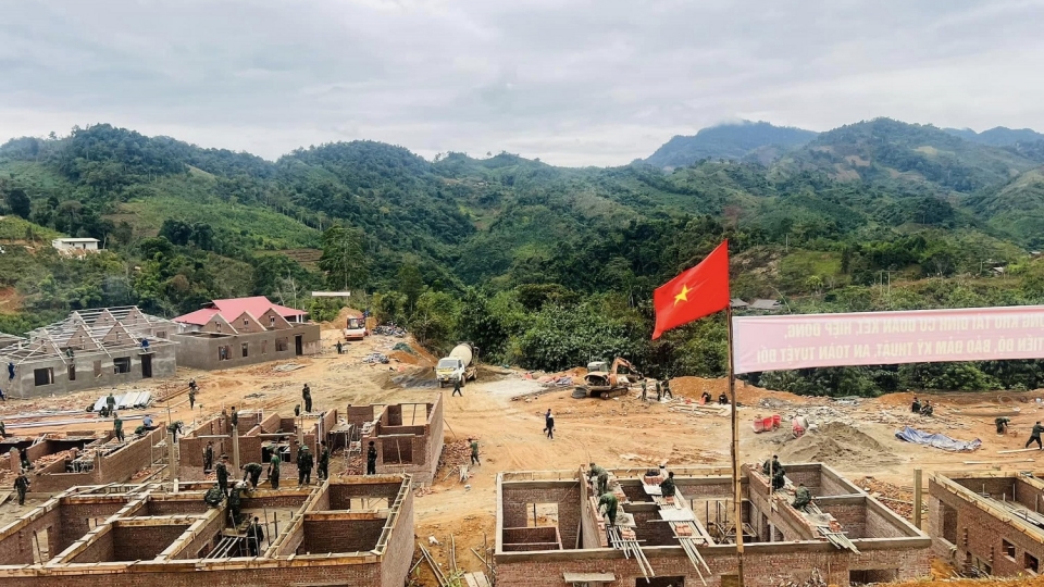ban_tai_dinh_cu_ta_han_dang_dan_hinh_thanh.jpg