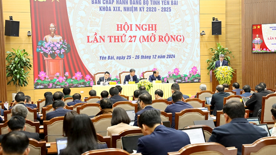 hoi_nghi_lan_thu_27_cua_ban_chap_hanh_dang_bo_tinh_yen_bai_vua_qua_da_danh_nhieu_thoi_gian_cho_noi_dung_sap_xep_tinh_gon_bo_may.jpeg