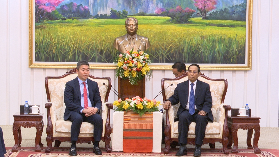 lao_1.jpg