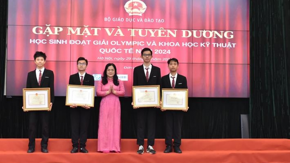 Học sinh Việt Nam đã vươn lên top 2, top 3 ở nhiều cuộc thi Olympic và KHKT quốc tế