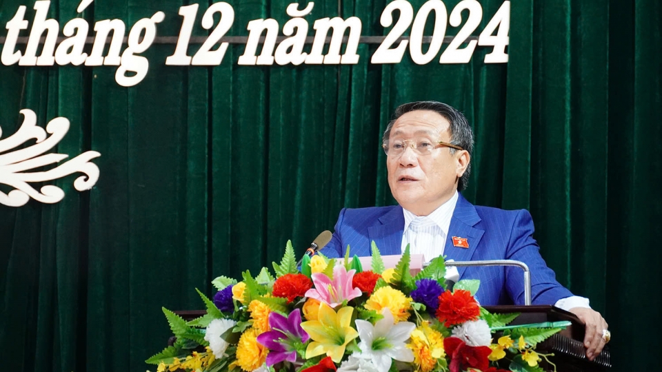 ong_ha_sy_dong_quyen_chu_tich_ubnd_tinh_quang_tri_phat_bieu_tai_phien_be_mac_hdnd_tinh_quang_tri.jpg