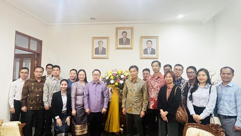 qk_lao.jpg