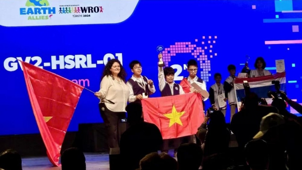 Vietnam wins big at world’s two large robotics competitions