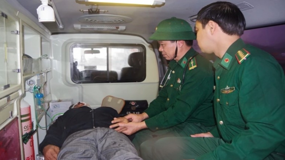 Distressed foreign sailor saved in Quy Nhon